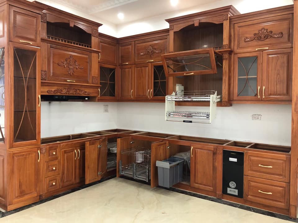 Tủ bếp tân cổ điển cao cấp là một sản phẩm đặc biệt của chúng tôi. Với thiết kế hoàn hảo kết hợp giữa kiểu dáng cổ điển và chất liệu cao cấp, tủ bếp của chúng tôi là điểm nhấn cho một không gian bếp đẳng cấp.