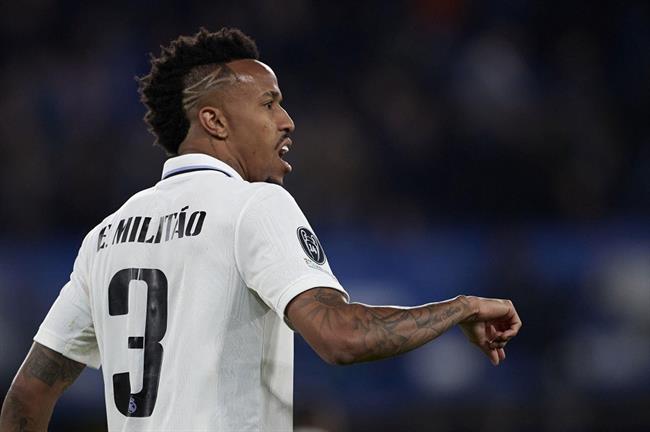 Eder Militao sẽ bị treo giò ở trận lượt đi bán kết C1