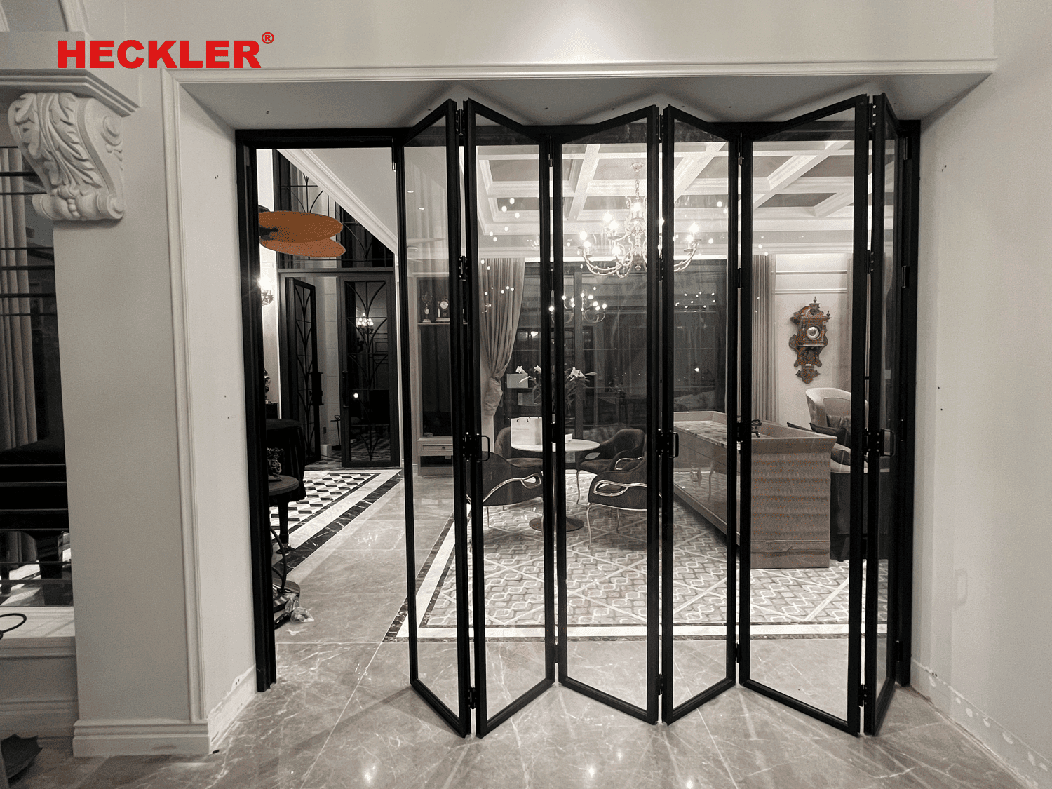 Cửa xếp trượt Heckler Slim