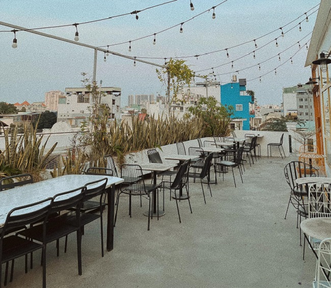 Quán Cafe sân thượng có view siêu đẹp ở Sài Gòn