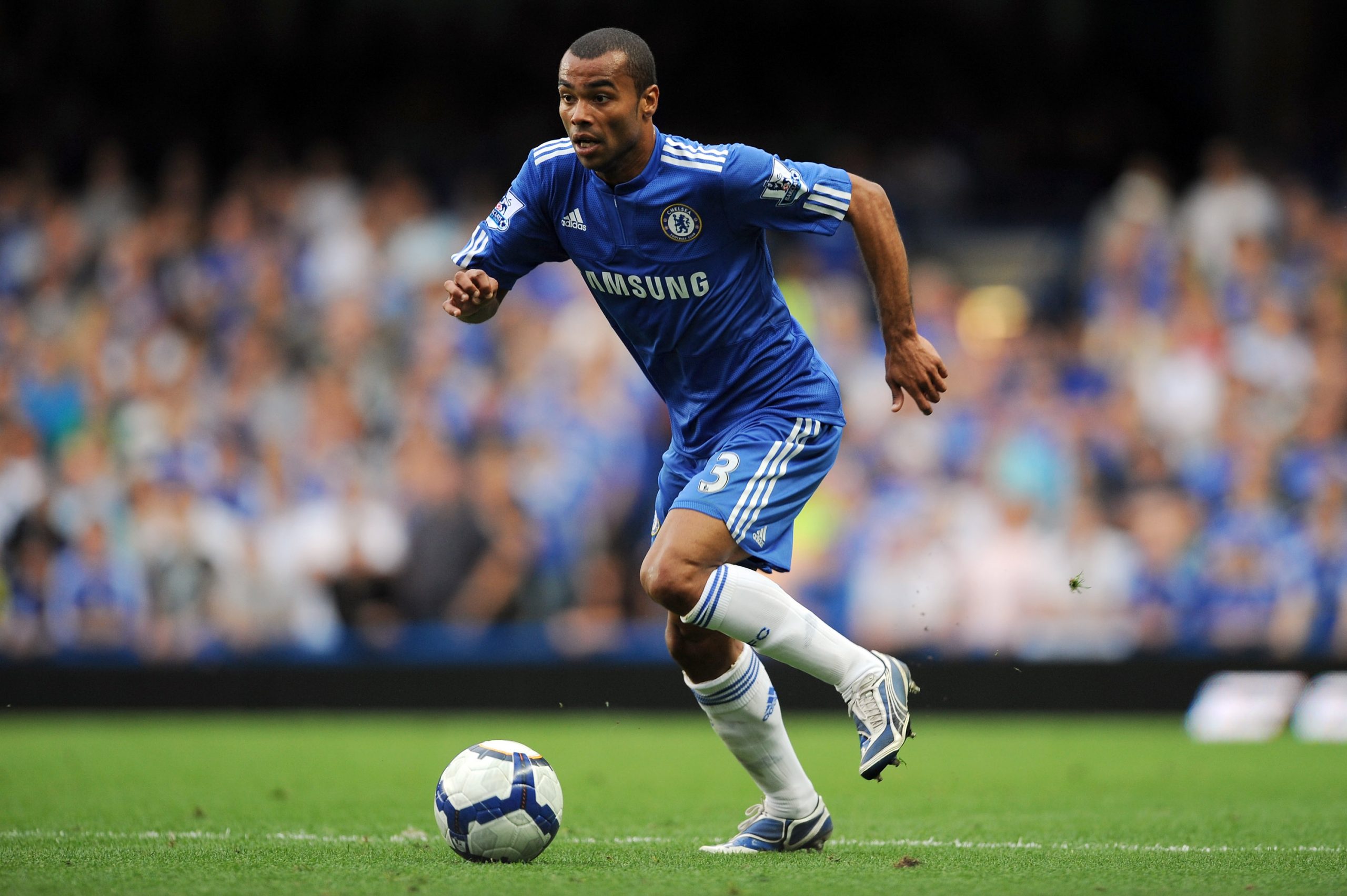 Tiểu Sử Ashley Cole – Ngôi Sao Bóng Đá Kiêu Hãnh Đến Từ London