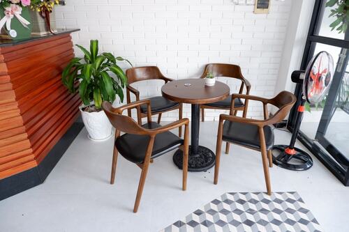 Mách bạn 3 tiêu chí để lựa chọn bàn ghế cafe sân vườn thích hợp nhất