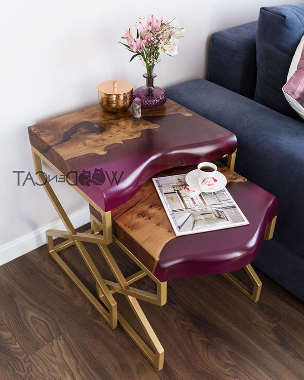 bàn bên sofa bằng gỗ epoxy resin
