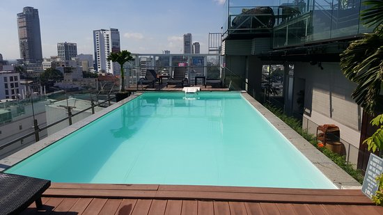 Bê bơi trên mái - Picture of Grand Silverland Hotel & Spa, Ho Chi Minh City - Tripadvisor