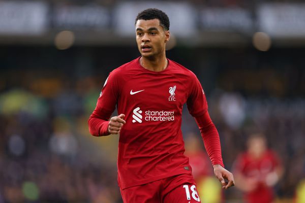 Gakpo Rela 'Diobok-obok' di Liverpool