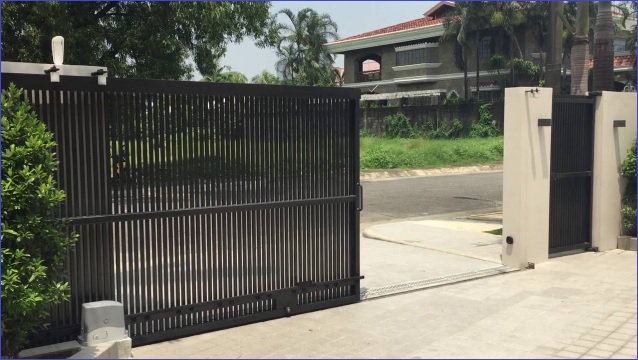 Giá cửa cổng sắt lùa Ray trượt giá bao nhiêu tiền 1m2 tại hải phòng hoàn thiện trọn gói theo m2