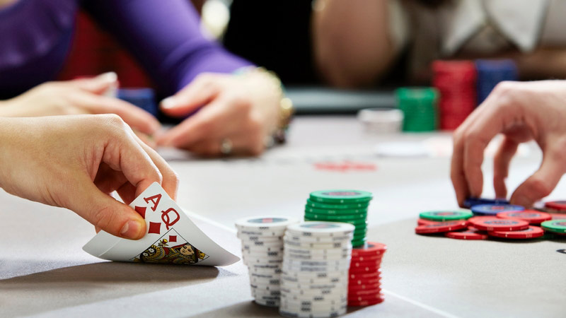 Những kỹ năng cần thiết để chơi Poker chuyên nghiệp | 5 ngày