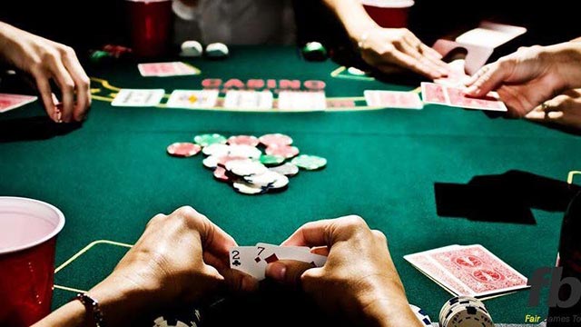 Cách chơi poker 2 lá đơn giản và dễ hiểu