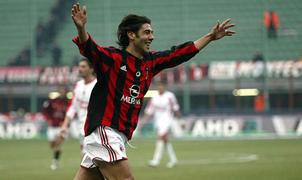 Viết cho sinh nhật muộn của Rui Costa!