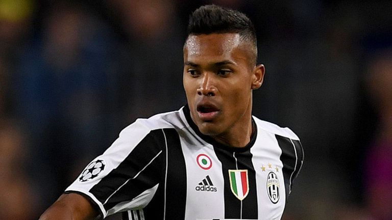 Sếp lớn Juventus CHỐT tương lai Alex Sandro | Bóng Đá