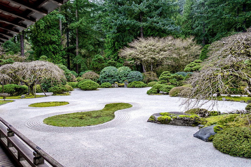 Karesansui còn được gọi là vườn thiền định (Zen garden)